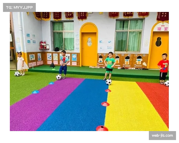 西甲联盟启动“足球进校园”新计划，在多地小学推广足球课程